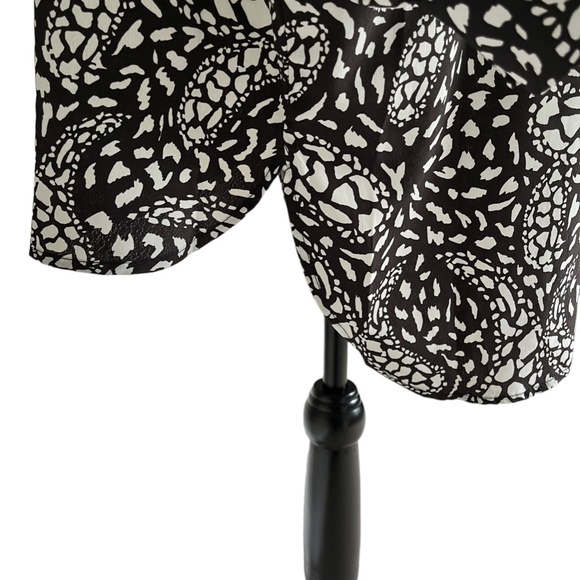 NWT - Oversized Shirt Dress. By Glamorous (PtP = 30") - Picture 7 of 16